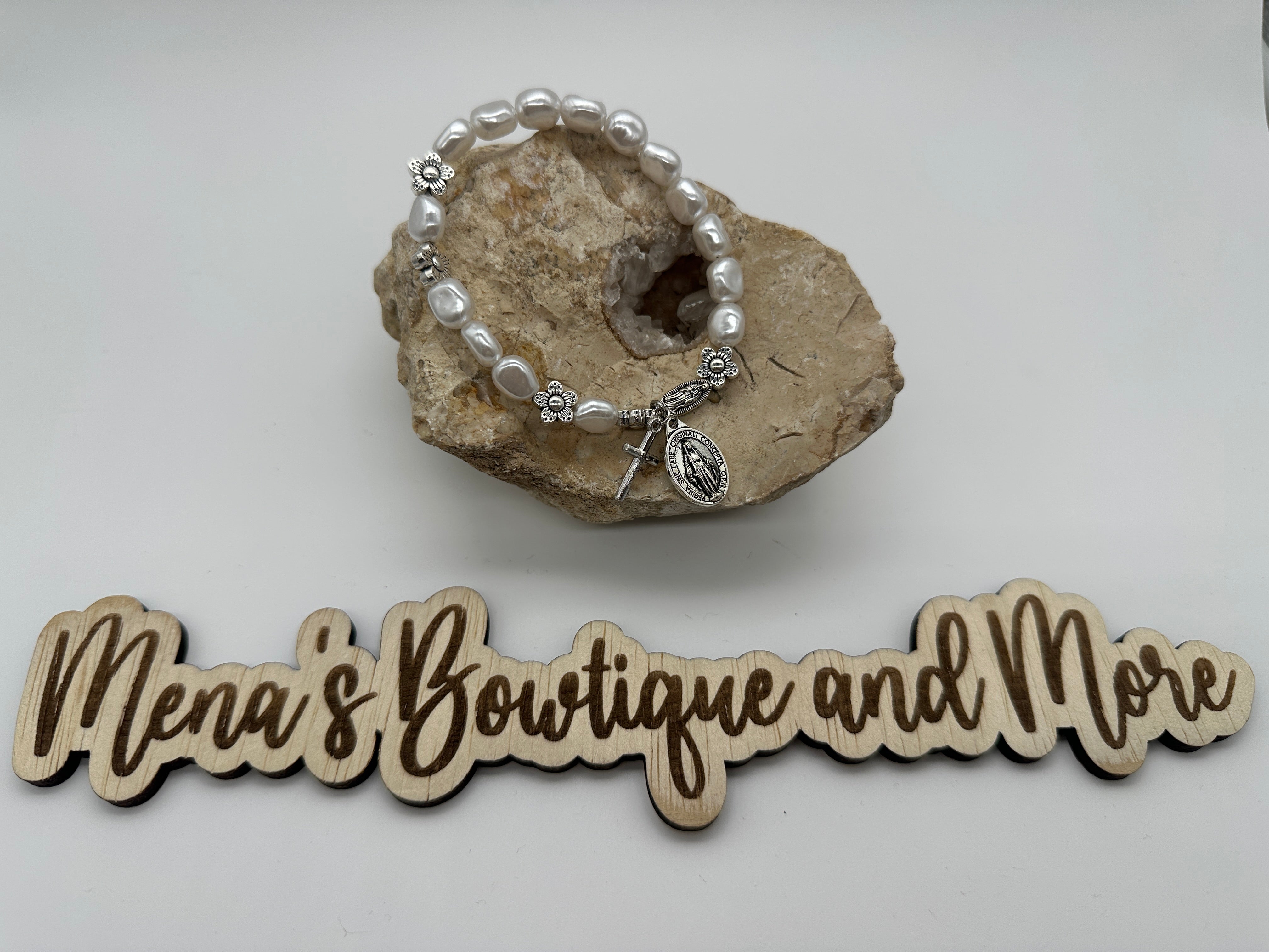 Miraculous Mary Pearl Bracelet- Silver